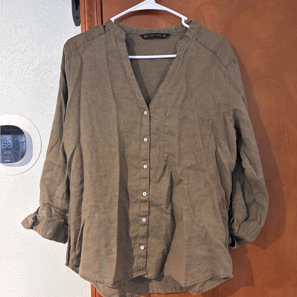 Linen Button-Front Shirt in Olive Green